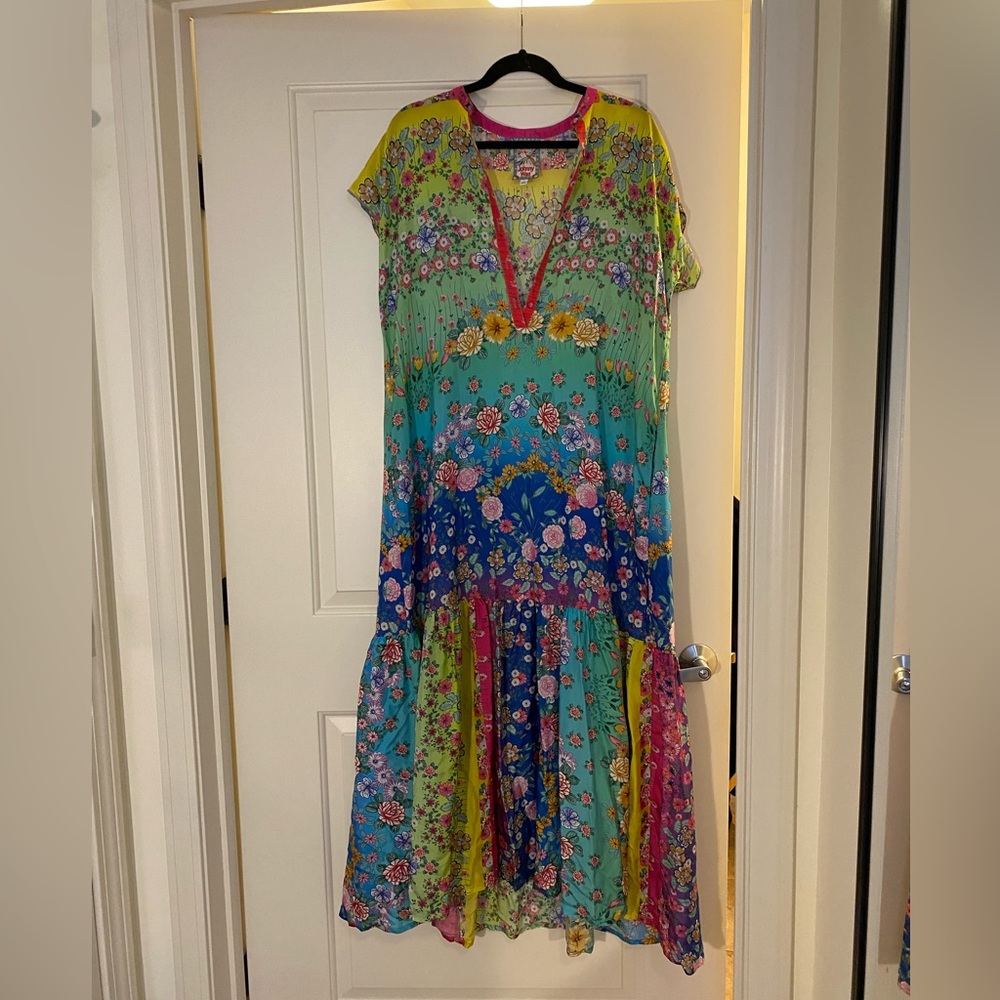 Like-new Johnny Was maxi dress, flowy and floral and no damages!